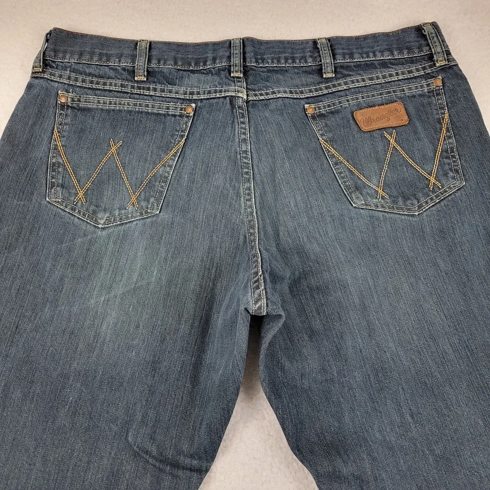 Wrangler Retro Relaxed Boot Jeans Mens 38 x 30 Measures 37 x‎ 30 Cotton WRT20WB